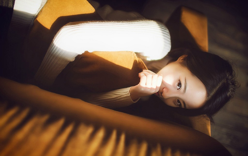 我们不走性感路线，我们走果敢路线。——韩寒《光荣日》